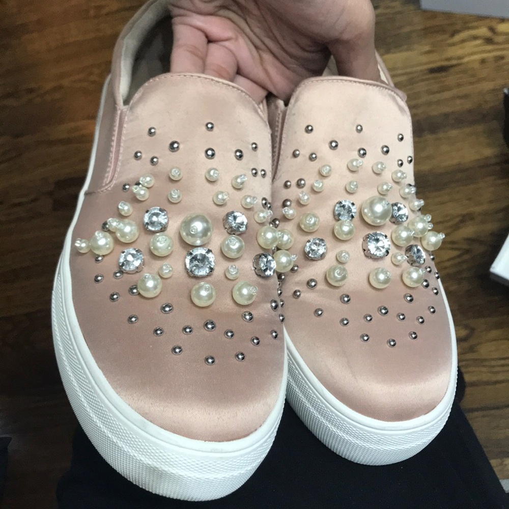 Steve Madden. Glamour. Lightly Used. Worn Twice.